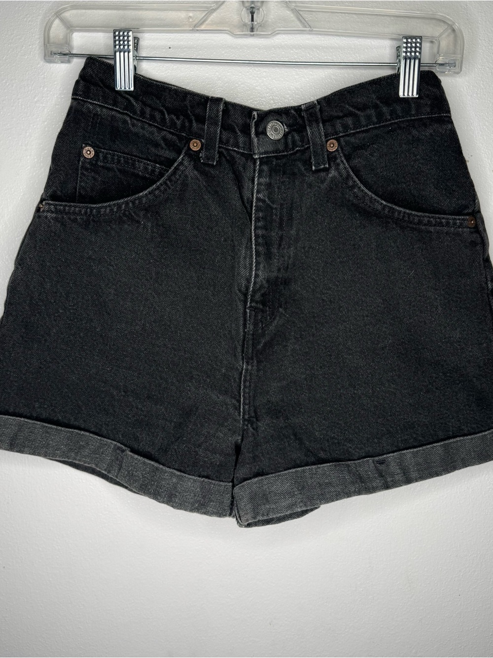 Vintage Levi’s Shorts Orange Tab High-Waist Black Cuffed Denim black